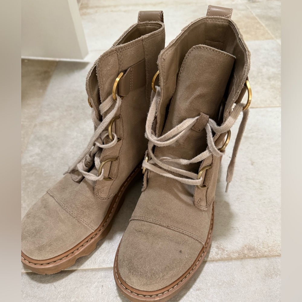 Sorel Tan Combat Boots